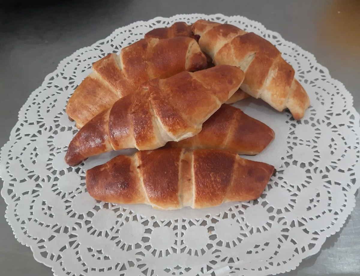 Круассан со сгущеным молоком